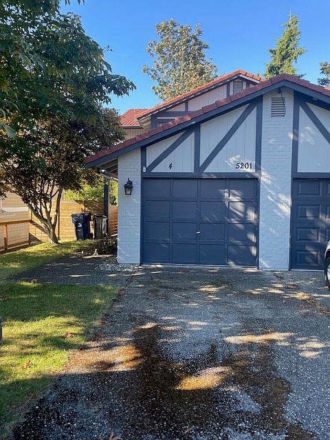 Front elevation (unit 4 is on the left side)