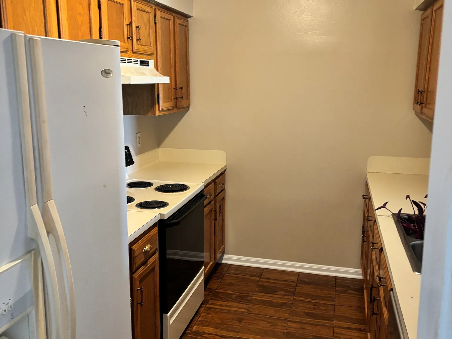 3 bed, $1,600 — Photo 4
