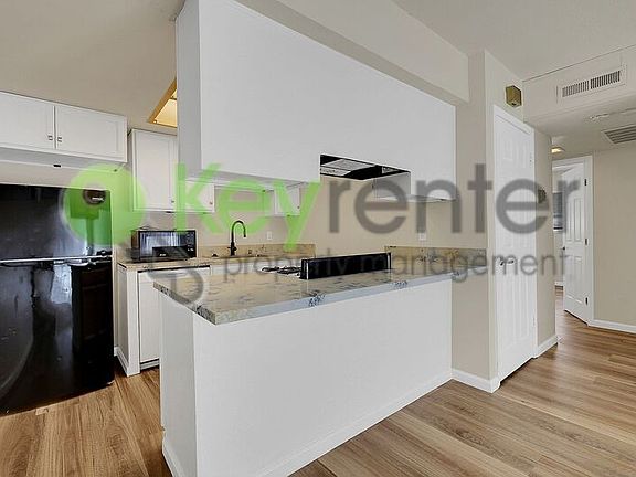 4th image of 2776 Kerria Way
