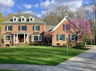 37412 Cherrybank Dr, Solon, OH 44139