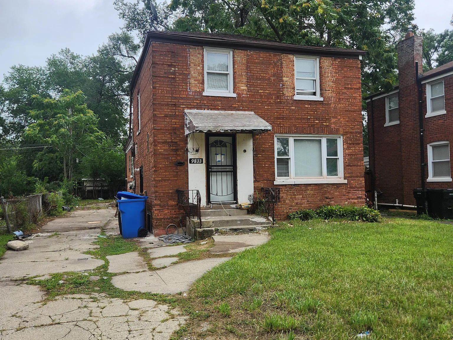 4 bed, 963 sqft, $2,200 — Photo 2