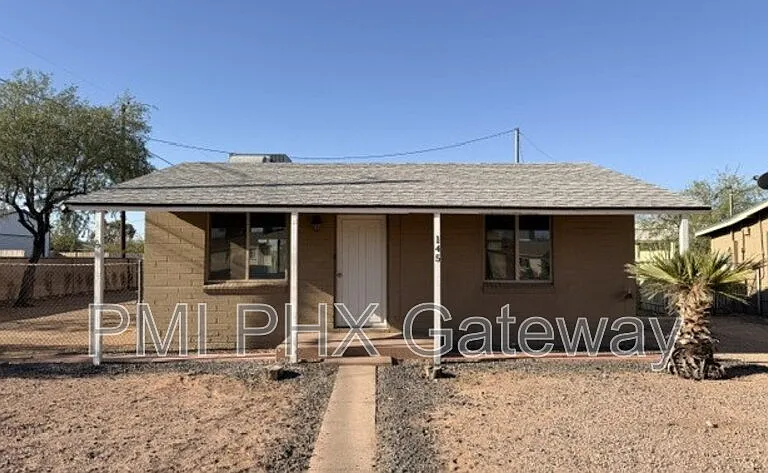 145 E Stewart St — Photo 1