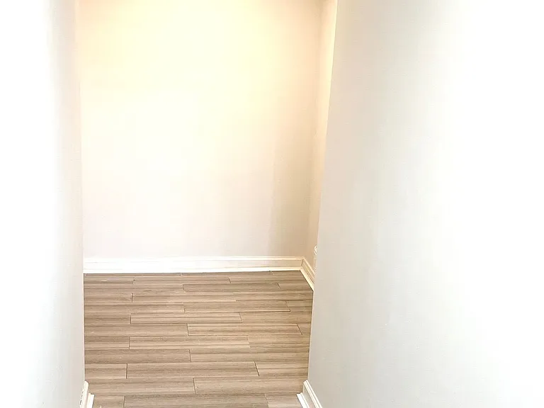 5 King William Cres #BASEMENT — Photo 2