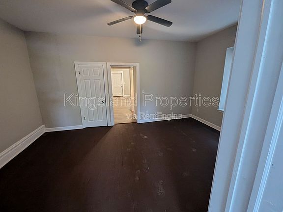 3rd image of 4578 Evans Ave