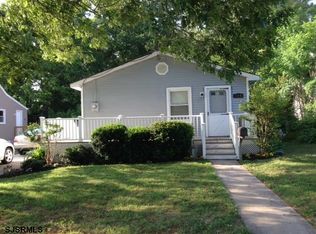 136 Hobart Ave, Absecon, NJ 08201