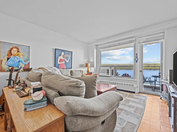 2575 Palisade Avenue 11E image 3 of 10