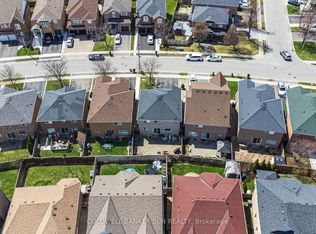21 Sunnyview Rd, Brampton, ON L7A 3E4