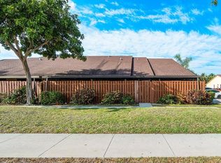 184 Springdale Cir, Palm Springs, FL 33461