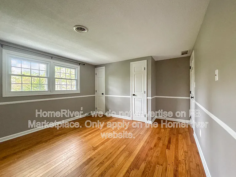 11111 Kings Xing — Photo 12
