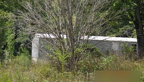 4th image of 180 Carl Ln