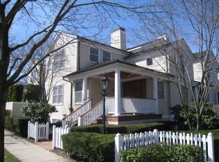 329 W Brown St, Birmingham, MI 48009