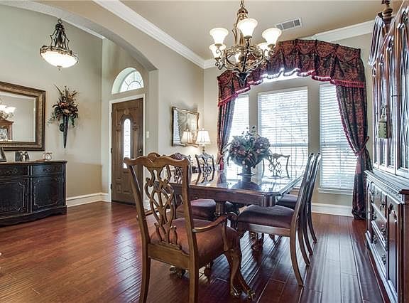 5th image of 6101 Garwood Cir