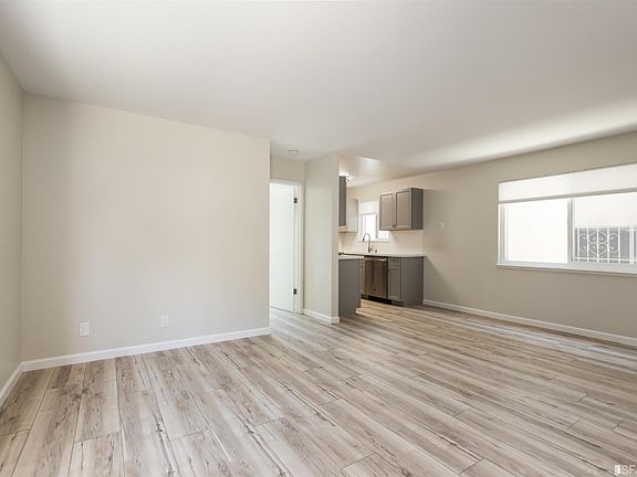 3rd image of 412 Commercial Ave