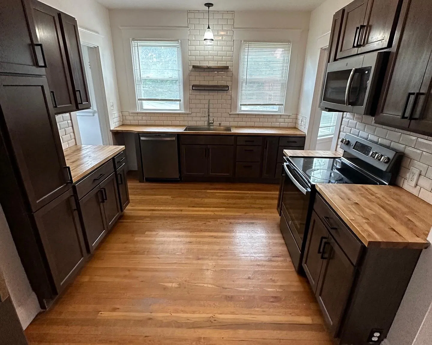 4 bed, 2650 sqft, $2,750 — Photo 4