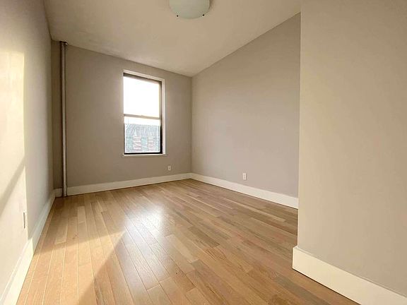 4th image of 529 W 158th St #6AA