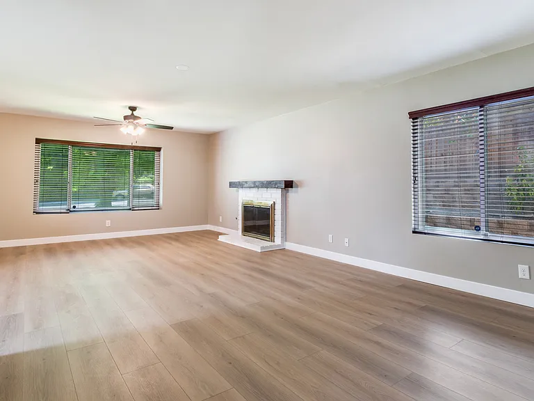 11610 Cedar Way — Photo 7