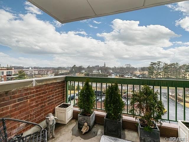 1st image of 111 Cherry Valley Avenue #601