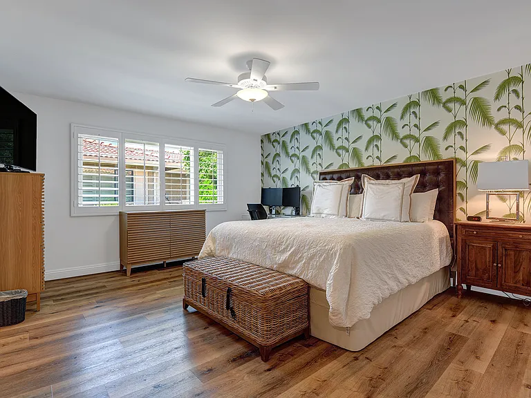147 N Camino Arroyo — Photo 14