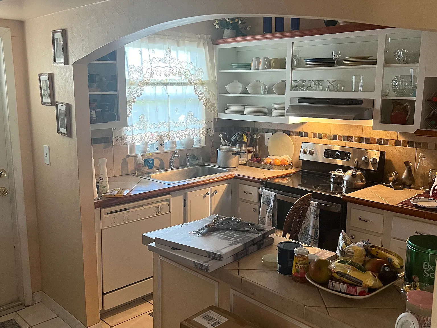 1 bed, 1500 sqft, $1,050 — Photo 3
