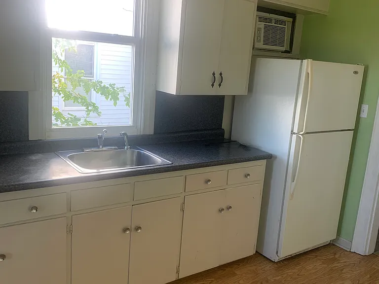 2 N Main St #1 — Photo 6