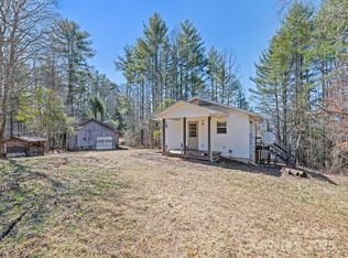 91 Jeter Rd, Clyde, NC 28721