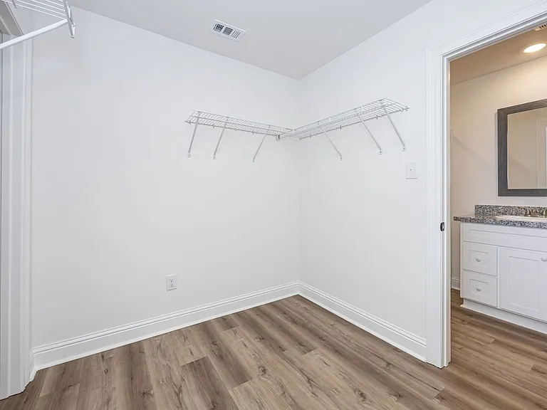 3711 Olivia Dr — Photo 40