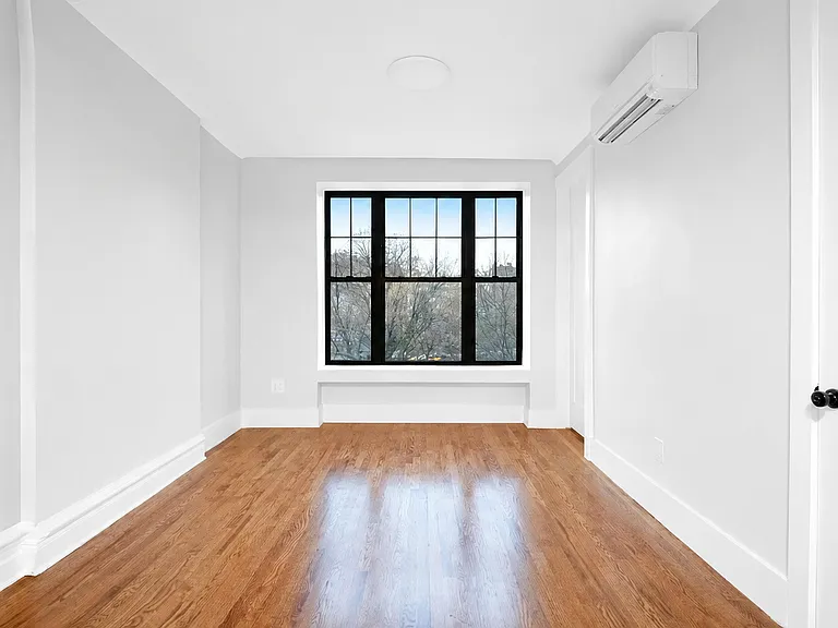 521 Eastern Pkwy #3 — Photo 3