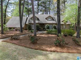 1306 Branchwater Ln, Vestavia, AL 35216