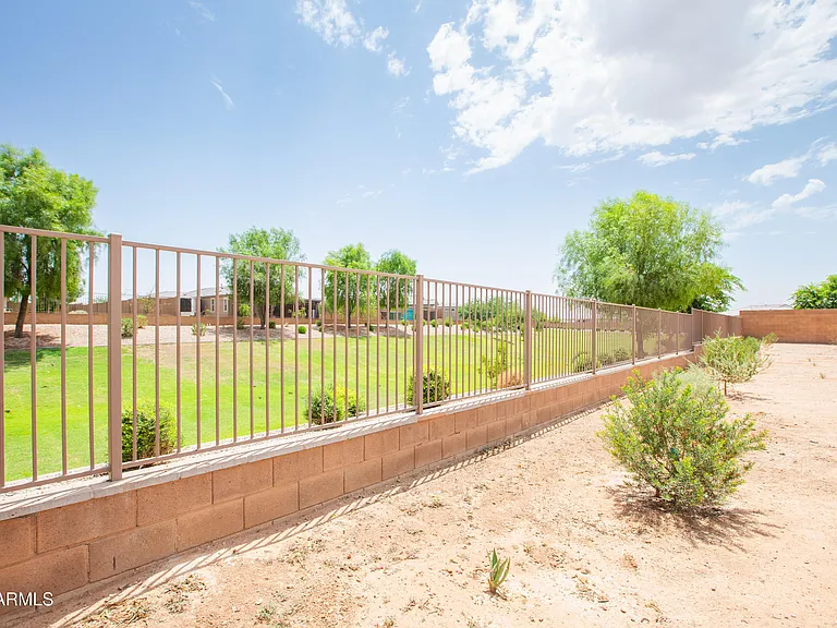 1441 E Tuscany St — Photo 20