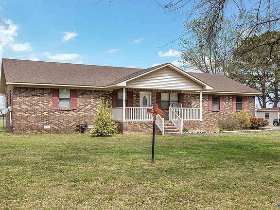 3rd image of 70 Niles Rd