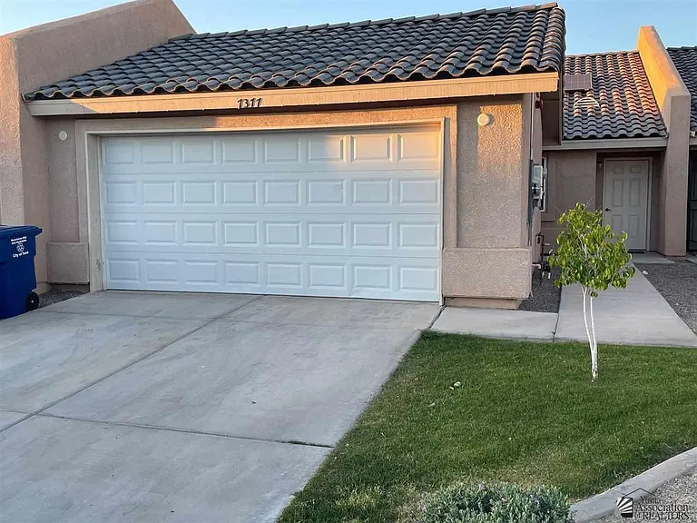 7377 E 39th Pl — Photo 1