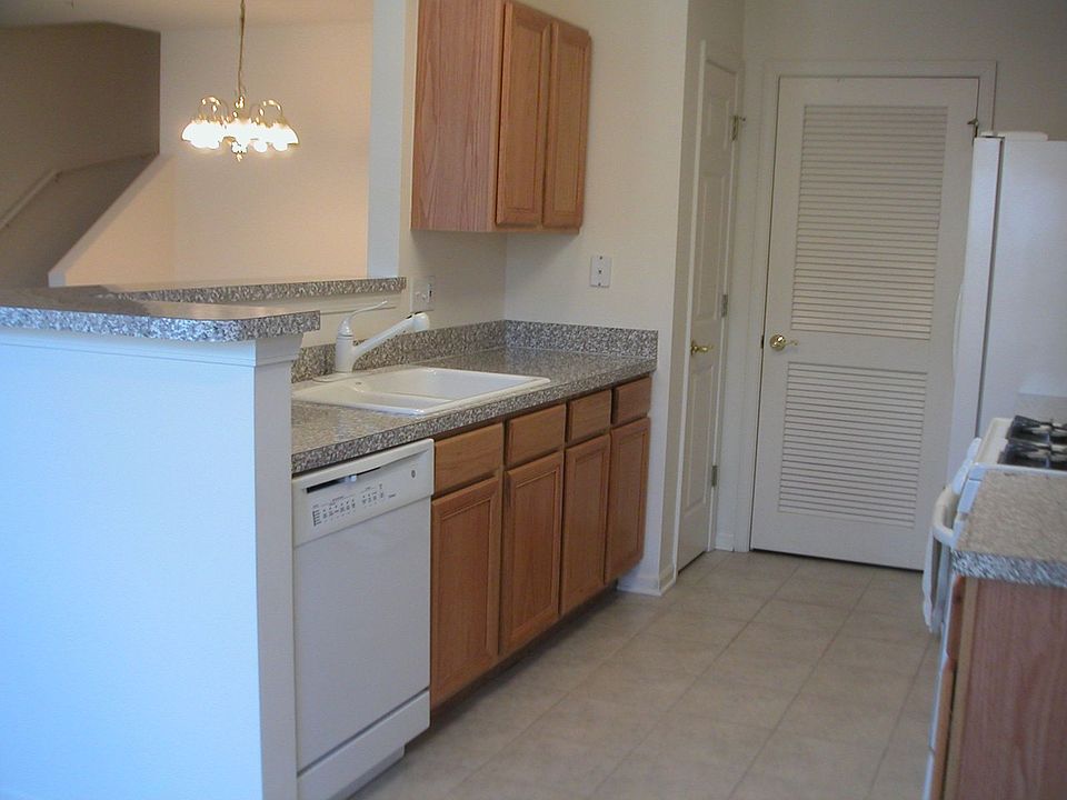 1st image of 919 Enfield Dr #14-G5