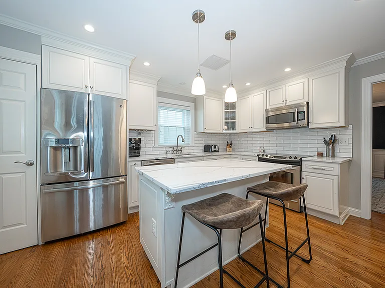 10 Hansen Ct — Photo 9