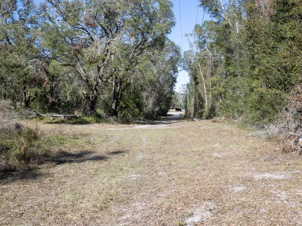 115 Broad Ave NE, Live Oak, FL 32064