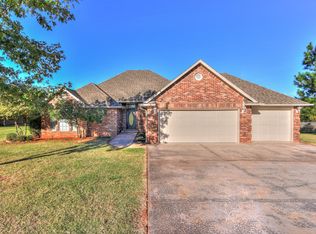 1301 Houser Ln, Blanchard, OK 73010