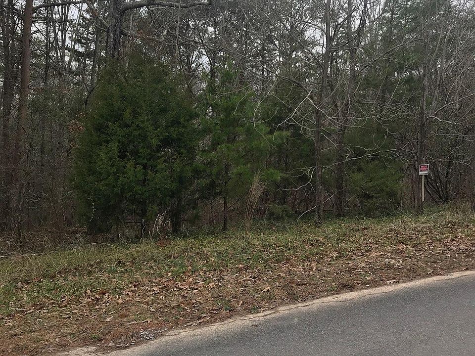 1st image of Knobb Hill Dr NW