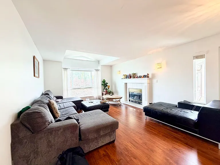 82XX 167a St #UPPER — Photo 3