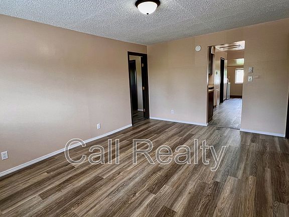 4th image of 714 W Kiernan Ave #B