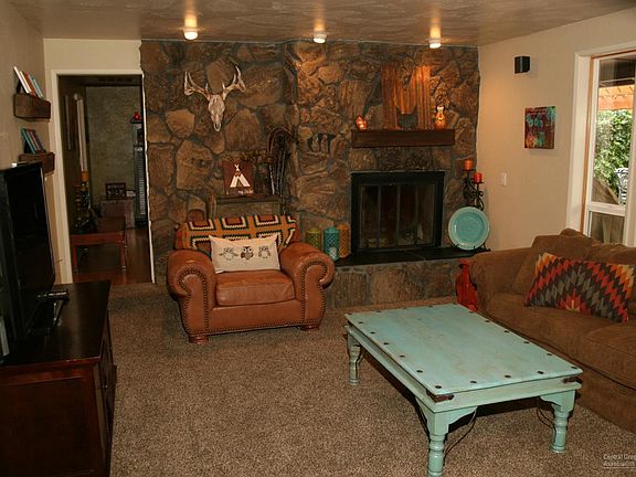 4th image of 2820 NE Tennessee Ln