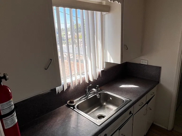4430 N 8th Ave #8 — Photo 12