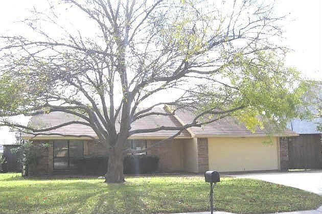 1st image of 414 Longworth Blvd