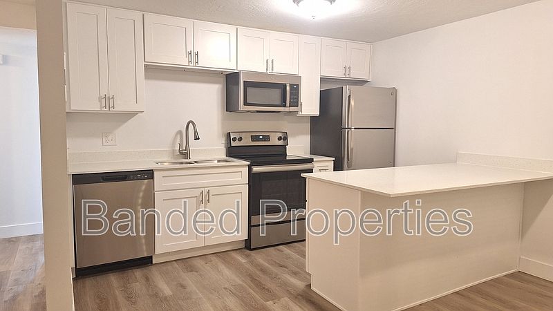 1st image of 935 E 600 S APT 12
