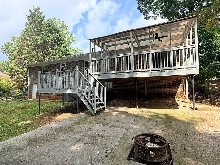 3382 Sweetwater Dr — Photo 15