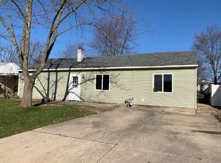 704 E Linda Layne, Muncie, IN 47303