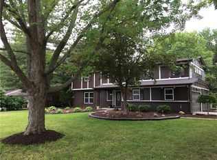 4372 River Rd, Columbus, IN 47203