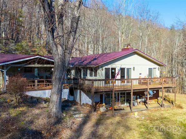 375 Rocky Face Ln, Newland, NC 28657