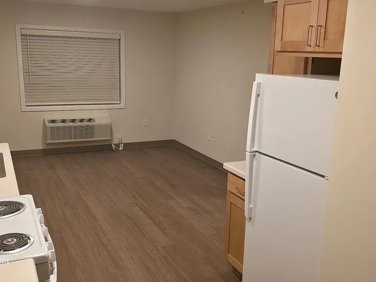 1420 W Kirkwood Ave #104 — Photo 1
