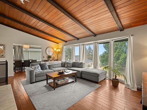 3rd image of 4904 E 50th Ave