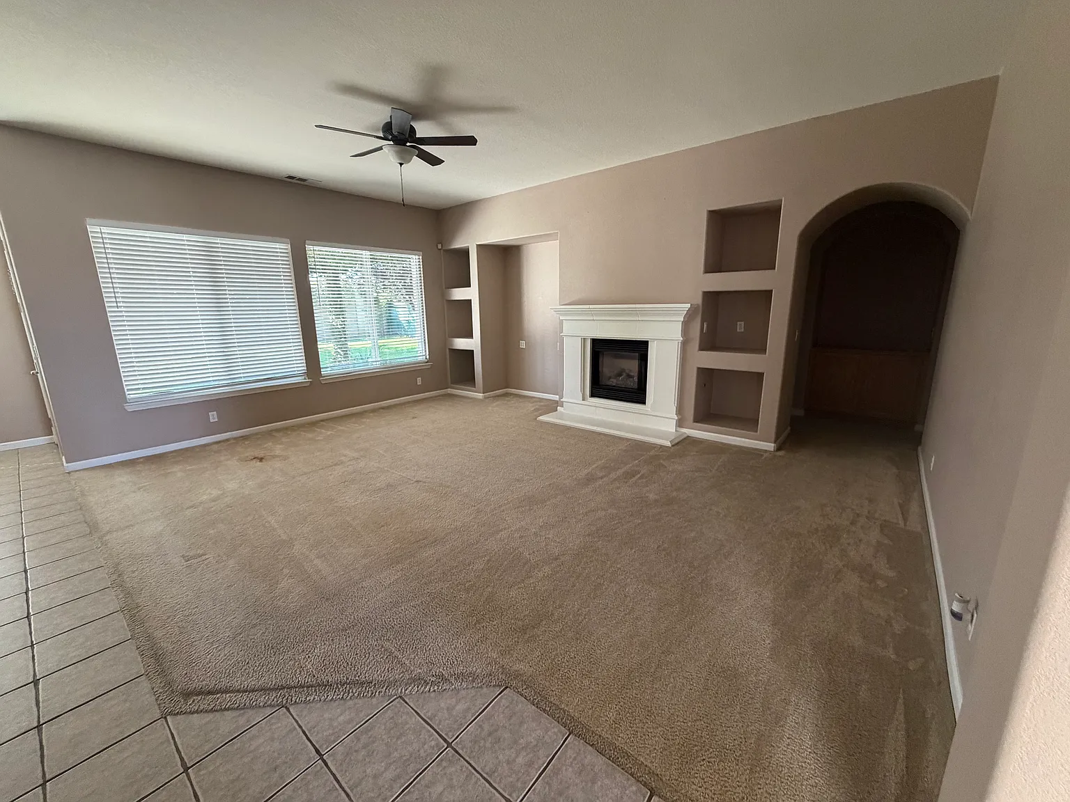 3 bed, 2188 sqft, $2,350 — Photo 4