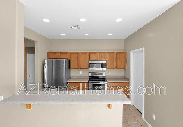 6308 S 69th Gln — Photo 6